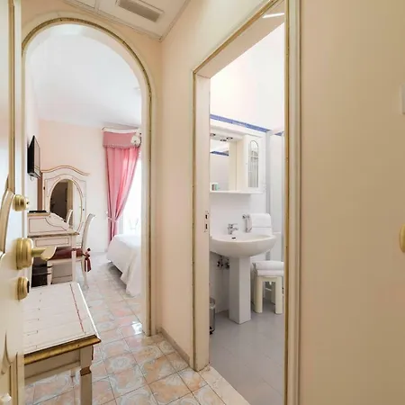 Il Nido Hotell 3*